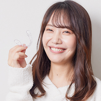 目立ちにくいマウスピース矯正のご提案